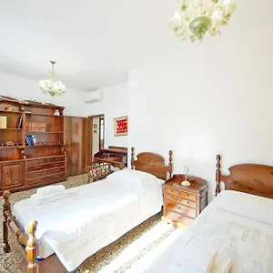 Dolcevita N 496 , Venice Italy