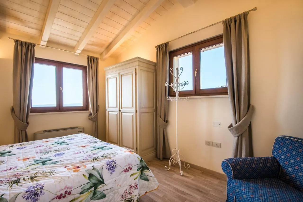 קסטלינה אין קיאנטי Casa Vacanze Squarcialupi דירה קסטלינה אין קיאנטי